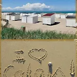 Plage, Vue Et Dragon, Garage Pour Moto Appartement *