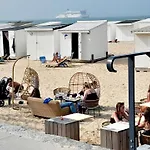 Plage, Vue Et Dragon, Garage Pour Moto Lejlighed