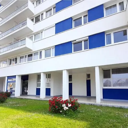 Plage, Vue Et Dragon, Garage Pour Moto * Calais