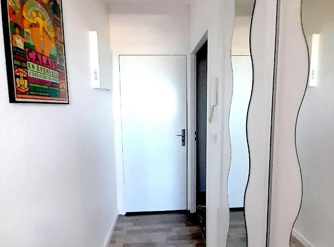 Plage, Vue Et Dragon, Garage Pour Moto * Calais