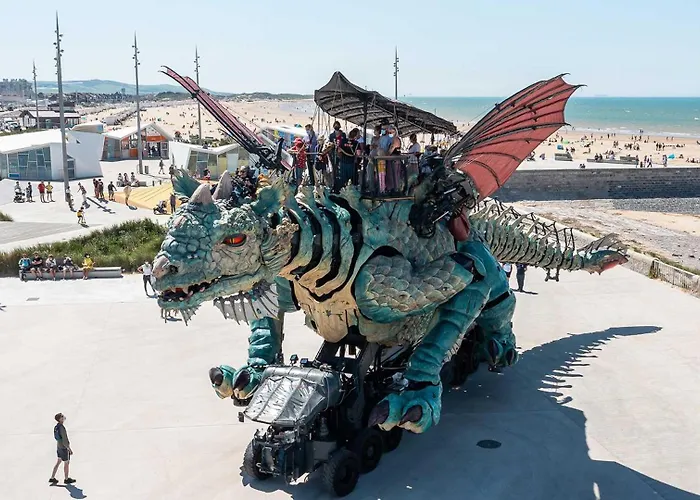 Plage, Vue Et Dragon, Garage Pour Moto Appartement Calais