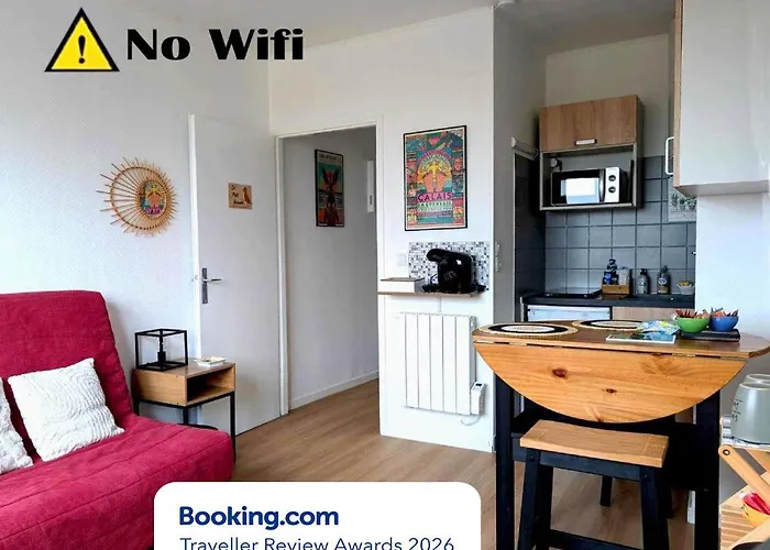 Plage, Vue Et Dragon, Garage Pour Moto Calais